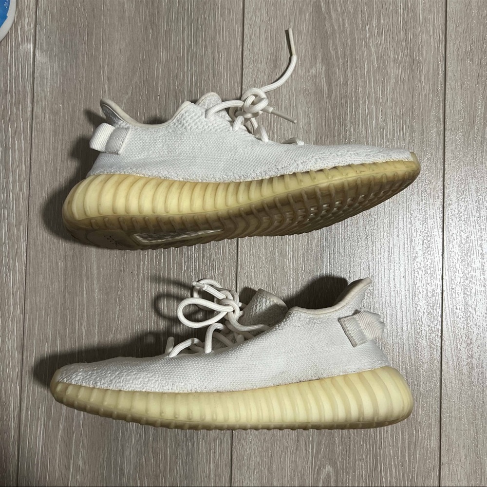 2017 Yeezy Boost 350 V2 'Cream White /
Triple White